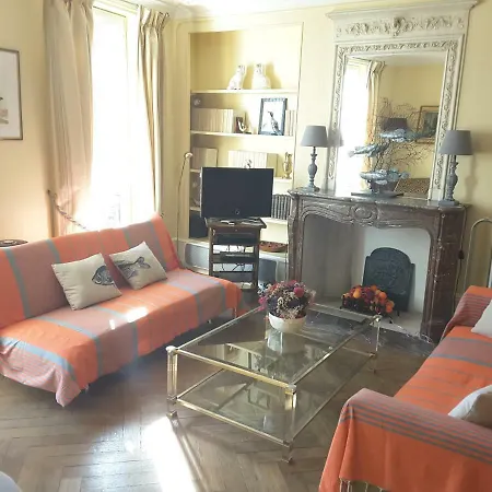 Sur Le Vieux Port Vue Sur La Rochelle (Charente-Maritime)